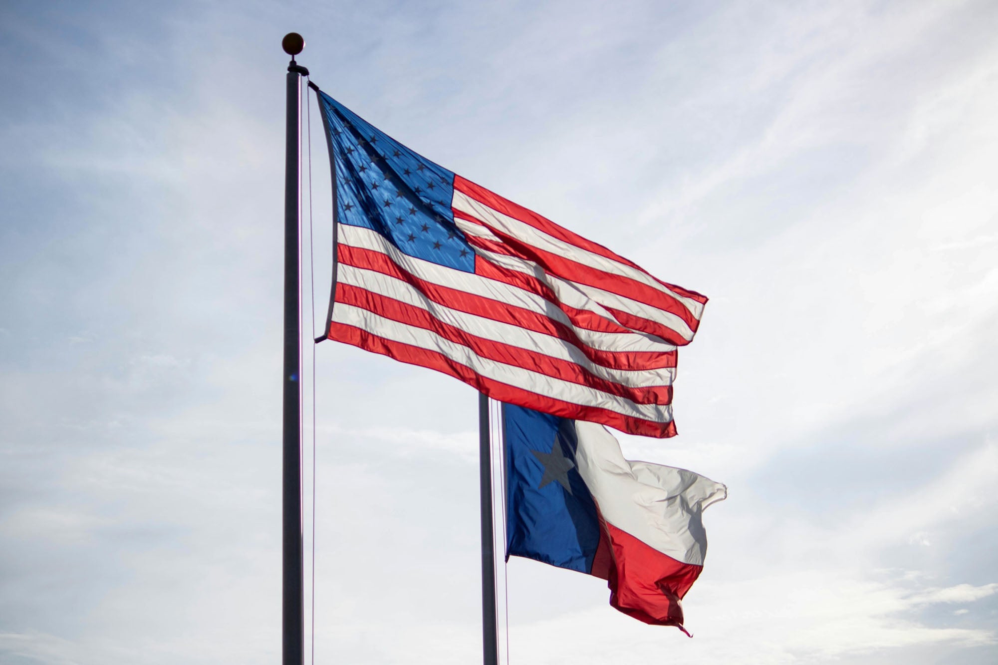 US and Texas state flags